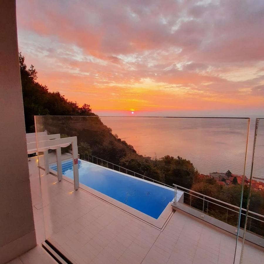 Bergeggi Tindari Sunrise Apartment Exterior photo